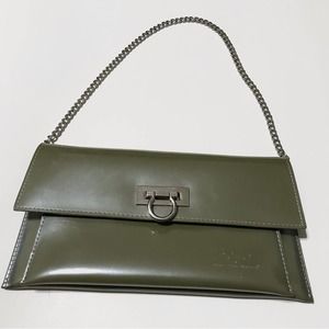 Beijo Green Shoulder Bag Silver Chain Strap
